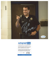 Rob Riggle ‘Let's Be Cops’ Signed 8x10 Photo ‘Segars’ ACOA
