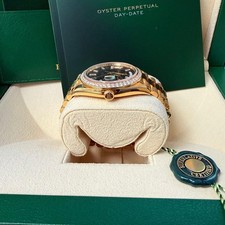 Rolex Day-Date 40 President Yellow Gold Diamond Bezel Baguette Black Dial 228348 13