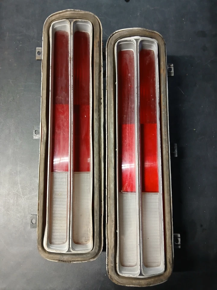 Plymouth Valiant Duster 340 1972 luces traseras carrocería A 318 cilindros Mopar Foto 2 de 4