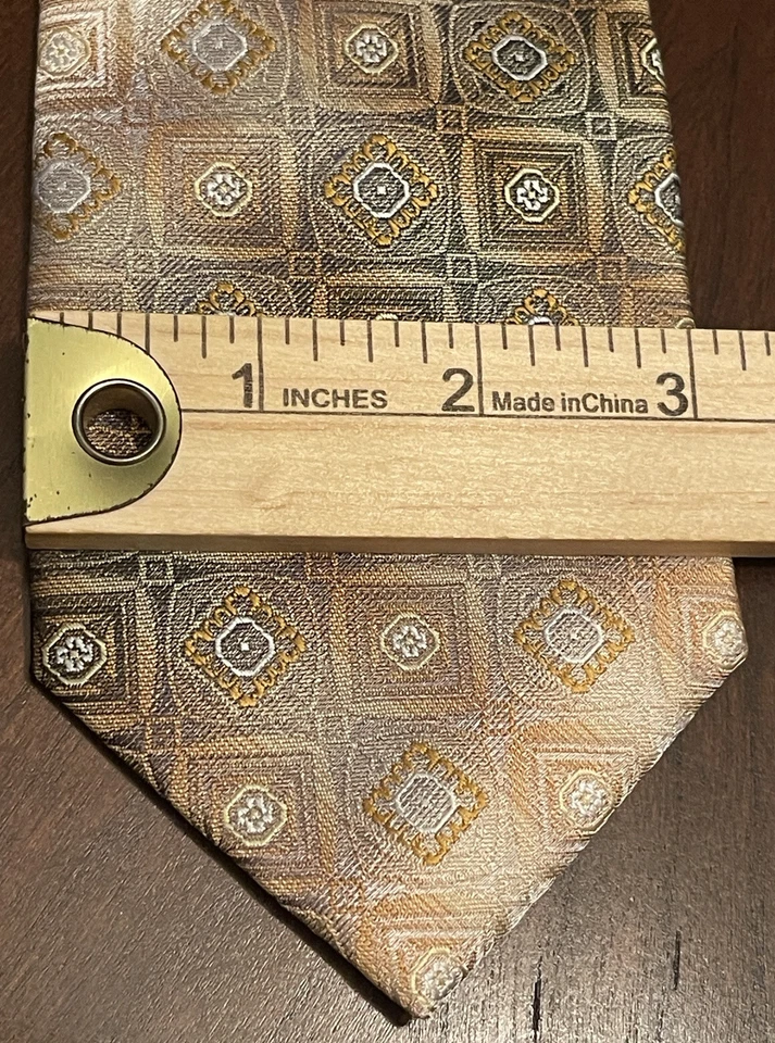 Pierre Cardin Gold Black Hand Made 100% Polyester Men’s Neck Tie Made In China - Image 4 of 4