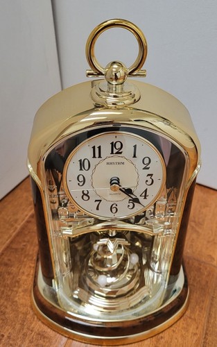 RHYTHM Clock Woodgrain Spiral Pendulum, Model #4SG713WS23, Excellent Condition - Picture 5 of 11