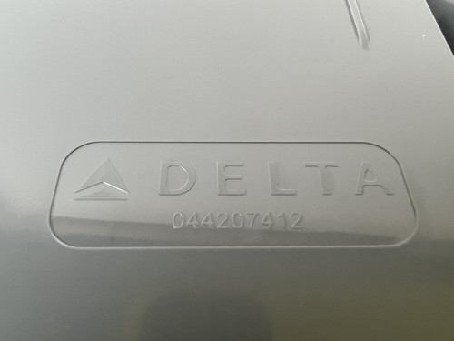 Single Delta Airlines 1/4 Tray Atlas 10.5"x7.5" Grey-Stackable-Delta 044207412 - Picture 2 of 7