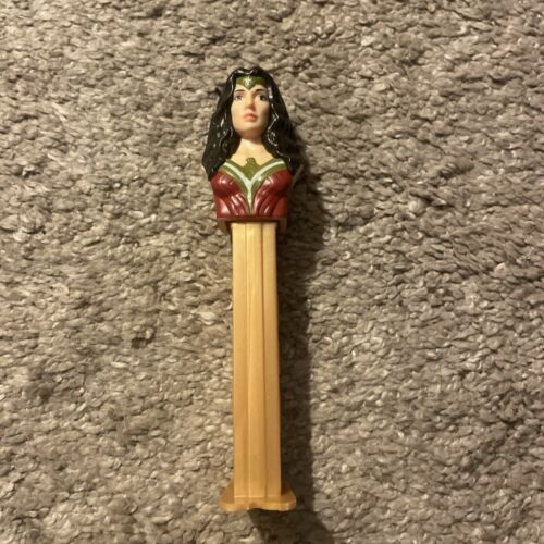Pez Dispenser DC Comics Superhero Wonder Woman