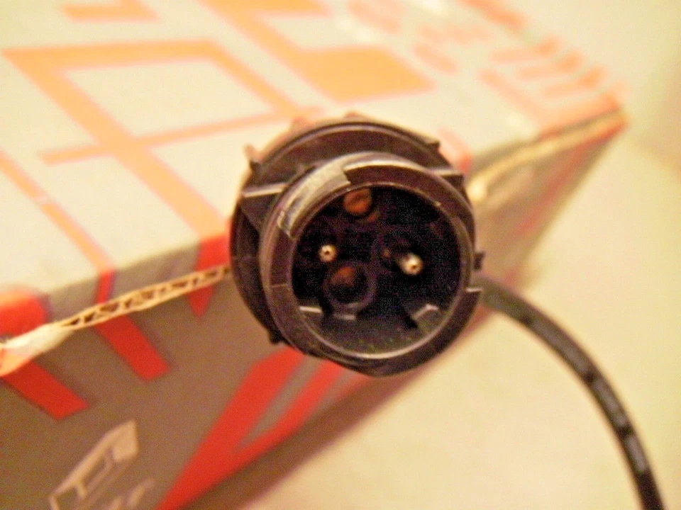 Unidad de envío de nivel de combustible Renault 5010505245 WEMA 14" profundidad Foto 3 de 4