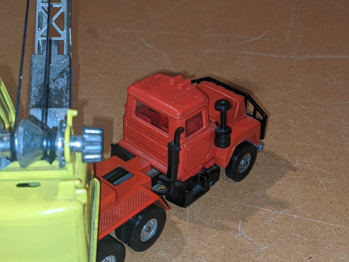 Nice Boxed Corgi Major 1154 Mack-Priestman Crane Truck