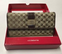 Liz Claiborne Camel Brown Insight Logo Checker Tri-fold W Check Wallet Liz Claiborne Camel Brown Insight Logo Checker Tri-fold W Check Wallet