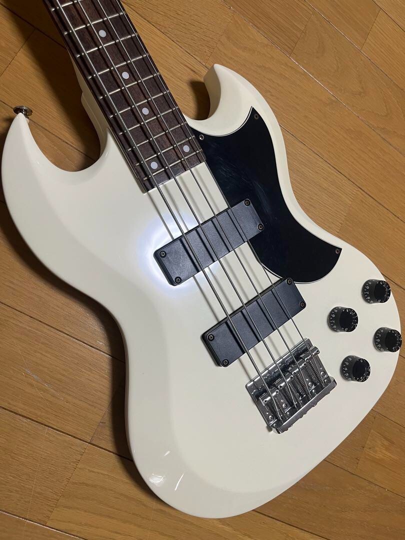 Grass Roots SGスタイル エレキベース ホワイト Grass Roots SGスタイル エレキベース ホワイト GrassRoots G