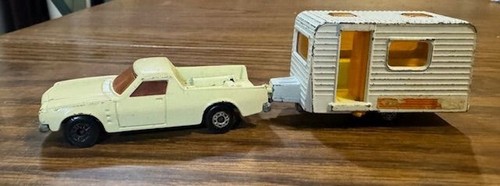 Lesney 1977 MATCHBOX Superfast - White Holden Pick-Up No 60 - w/ Caravan trailer - Picture 2 of 2