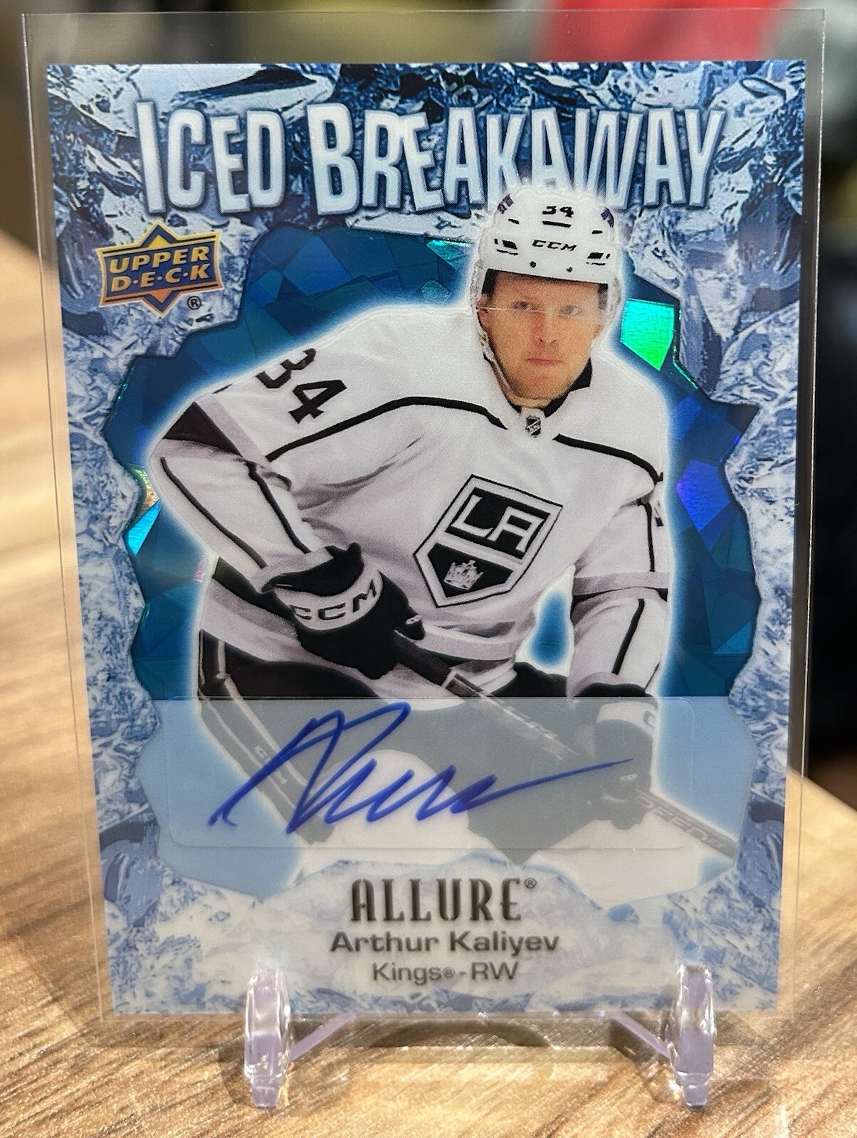 2023-24 Upper Deck Allure Iced Breakaway Blue AUTO #IB-7 Arthur Kaliyev