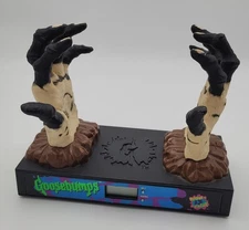 Vintage GOOSEBUMPS Talking AM/FM Radio CLOCK Hands 1996 Horror Halloween Rare