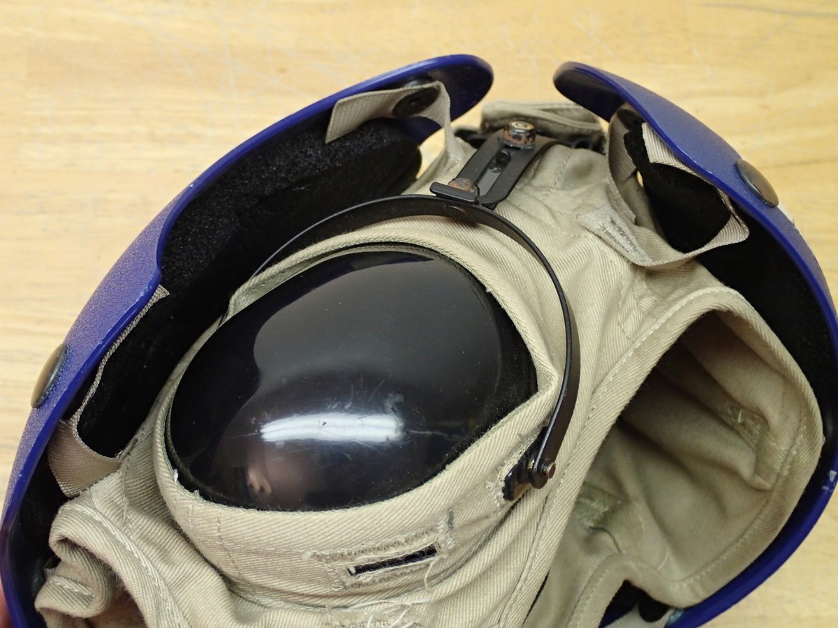 US Navy Crewman's Flight Deck Helmet | eBay