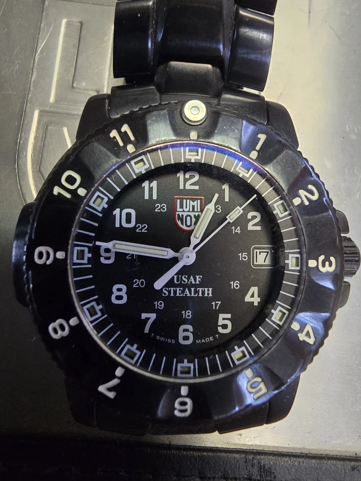 Мужские наручные часы Luminox F-117 Nighthawk GMT 44 мм Black Carbonox (XA.6441) - Изображение 4 из 4