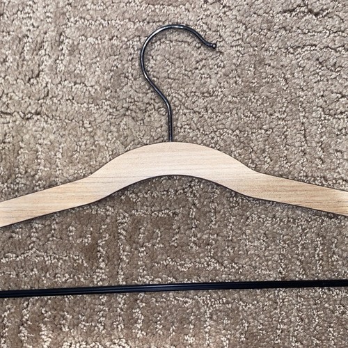 The Home Edit (As Seen On Netflix) Thin Wood Hanger w/ Non-Slip Pant Bar Set 50 - Picture 2 of 5