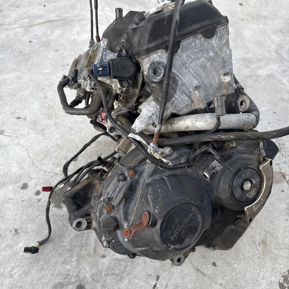 Honda CBR1000RR CBR 1000RR 1000 2011 08-11 motor completo OEM Foto 2 de 4