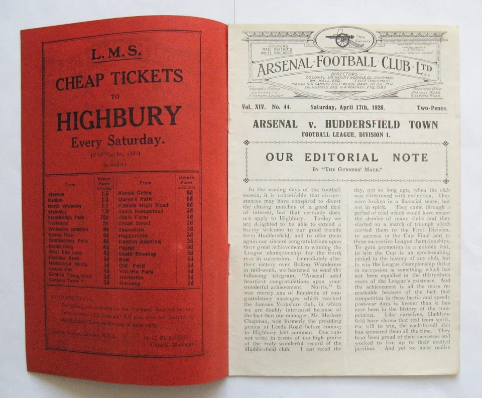 ARSENAL v HUDDERSFIELD TOWN 1925/1926 *Excellent Condition Football Programme* - Image 2 of 4