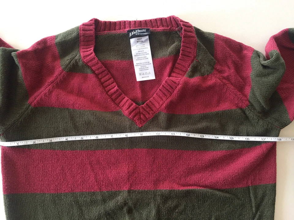 Disfraz de Freddy Krueger mediano para adulto Foto 2 de 3