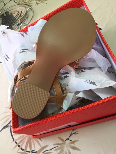 VANESSA WU été 2017 : sandales cloutées à talon, étiquetées valeur 57€ (-30%) - Picture 27 of 30