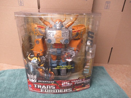 Transformers the Movie 25th Anniversary Hasbro Unicron - special edition