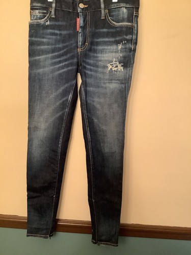 Dsquared2 Skinny Ankle Zip Distressed Jeans Dark Wash Patched Metal Logo EUC
