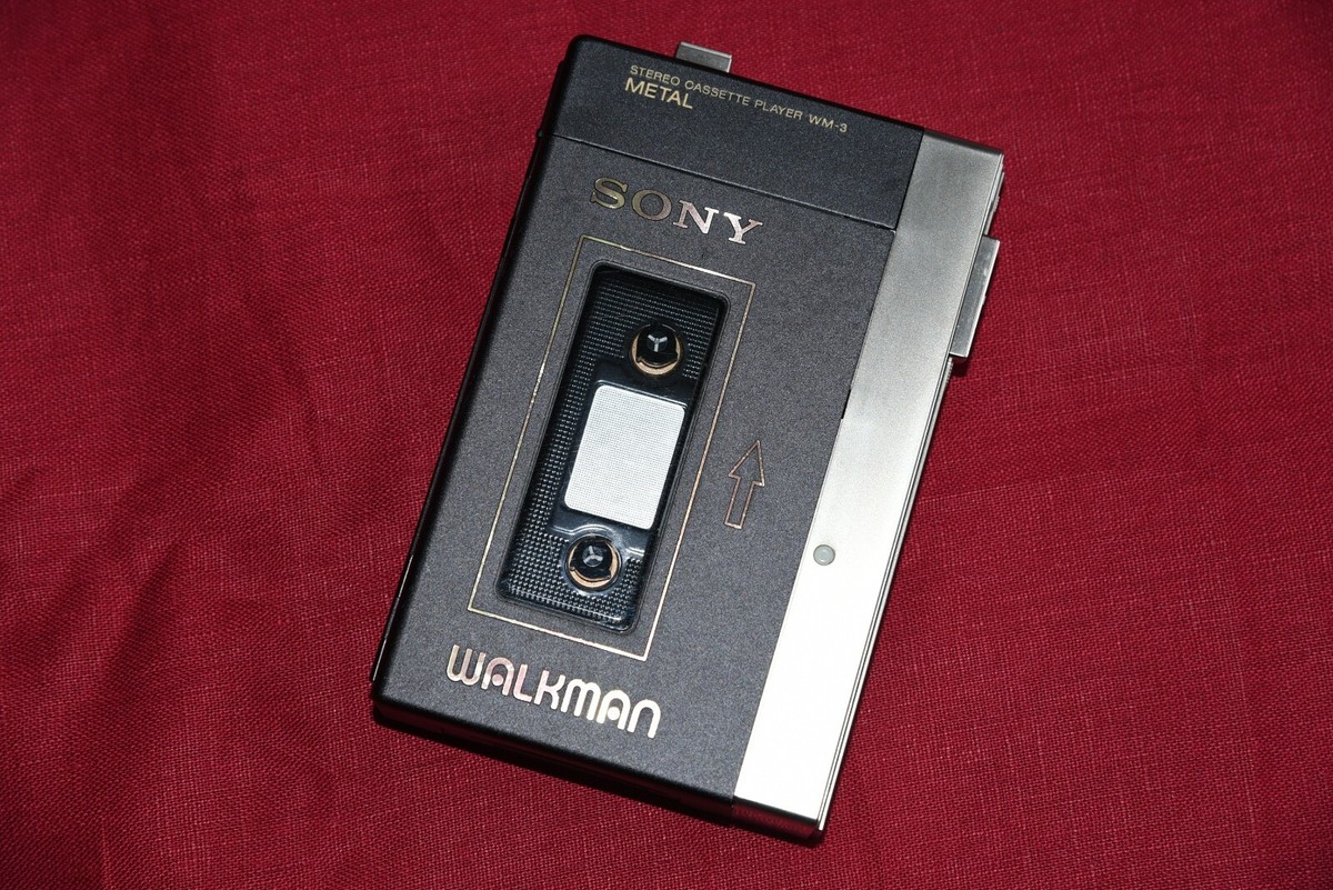 ポータブルプレーヤー SONY WALKMAN WM-3 Sony Walkman WM-3 Portable Cassette Player