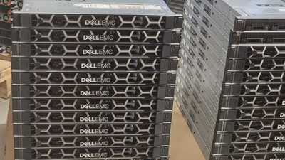 Dell PowerEdge R440 Xeon Gold 6138 20Core 2GHz 64GB RAM 8SFF H730 RAID 2PSU