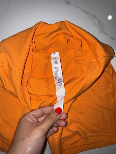 Lululemon Align 6” Size 4 Tiger NWT - Picture 3 of 4