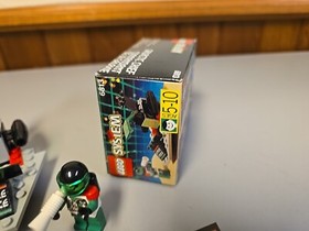 Vintage (1993) LEGO Space Police II set 6813 Galactic Chief  Complete With Box