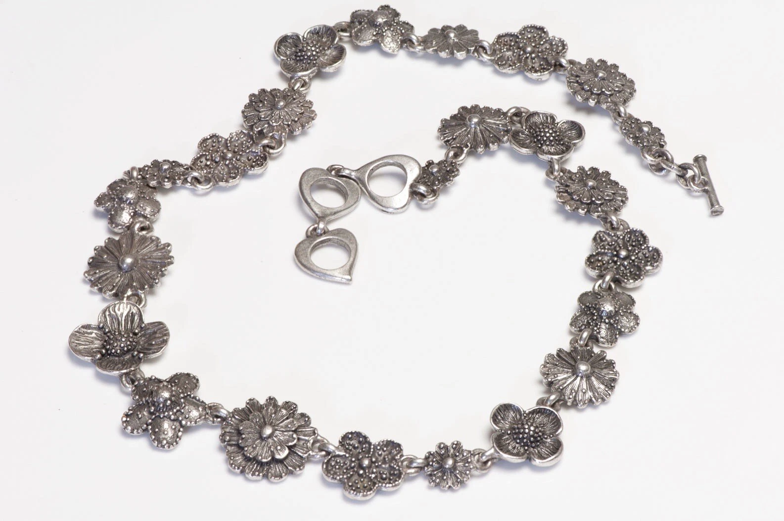 SAINT LAURENT (YSL) Collana Fiore Vintage Yves Saint Laurent Paris YSL Tono Argento