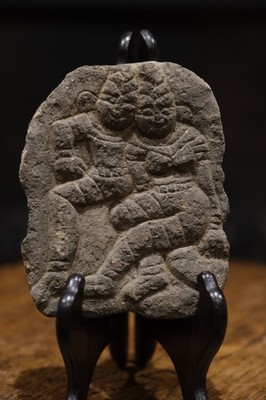 Mittelalterliches indisches Schiefer Steinrelief Mithuna Paar Pala Periode um 10.-11. Jh.
