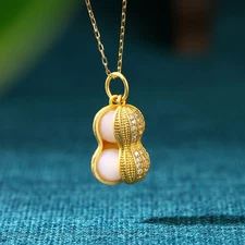 Guochao Style Natural Chalcedony Peanut Flower Vintage Court Necklace