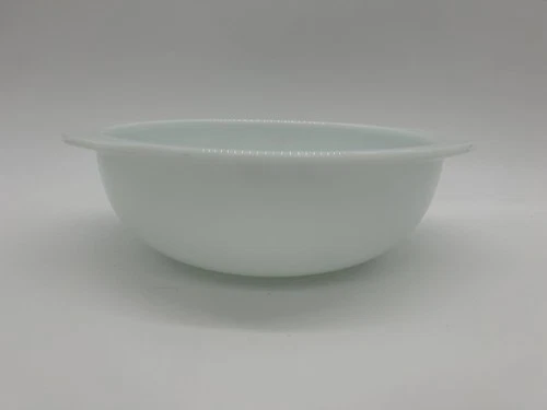 Great Condition! 1.5 Quart Pyrex 023 Milk, Glass Oven Wear Bowl Handles