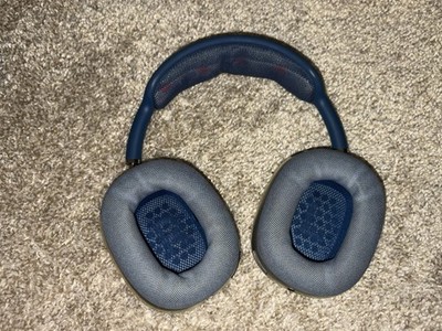 AirPod Max Used Not Working For Parts But  Could Be Salvaged.