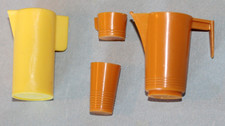 VINTAGE BARBIE KITCHEN ITEMS--EXCELLENT