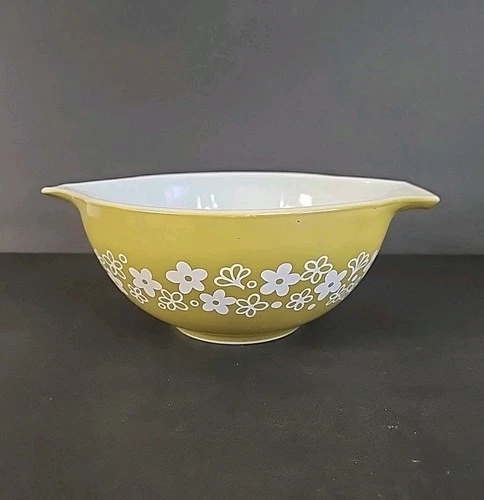Pyrex Crazy Daisy #442 Spring Blossom 1 1/2 Qt Cinderella Bowl
