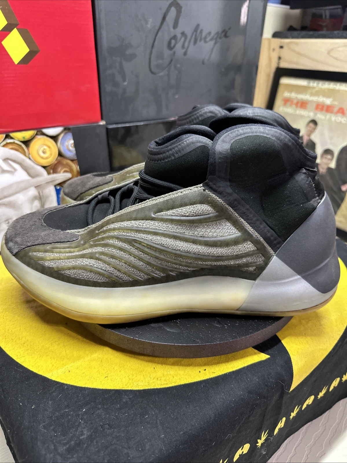 Adidas Yeezy Quantum Barium taglia 11 5