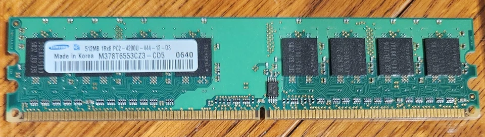 1 SAMSUNG 512MB 1RX8 PC2-4200U-444-12-D3 KOREA M378T6553CZ3-CD5 0640 MEMORY RAM - Image 2 of 2