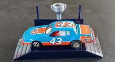 MINT!!! Rare Vintage Ertl 1/64 Pow R Pull car with Victory Stand