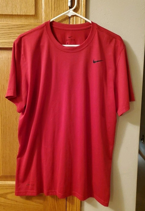 Nike Men's Red With Black Swoosh Dri-Fit Size Large Shirt