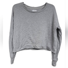 Colsie Gray Cropped Lightweight Sweatshirt Top Pullover Raw Hem Sweater Shirt