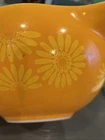 Vintage Pyrex Yellow Daisy 4 QT Cinderella Mixing Bowl (444)