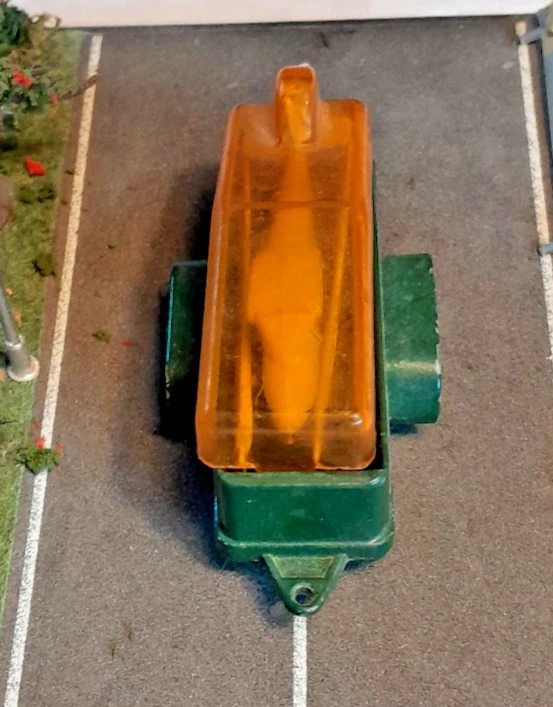 Matchbox Superfast - Glider Transporter mit Segelflugzeug beladen - Bild 2 von 4