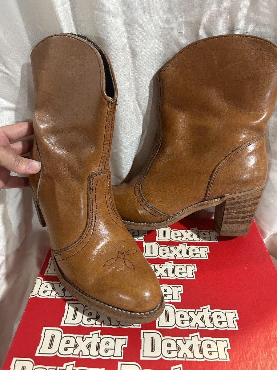 Vintage 70's Dexter Waco Tan Leather Western Styled Short Vintage 70's Dexter Waco Tan Leather Western Styled Short