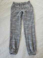 Athleta Girl Gray Camouflage Camo Sweats Pants XL/14 Girls