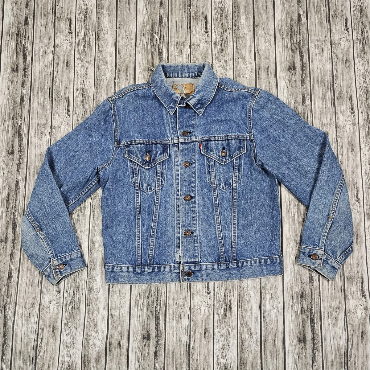 LEVI’S® VINTAGE DENIM JACKETS Levi's® Vintage Denim Jackets Detailed in New Book - Levi Strauss