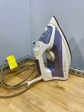 Rowenta DW4060 Steam Iron With Air glide 1700 Watt Stainless Steel Soleplate