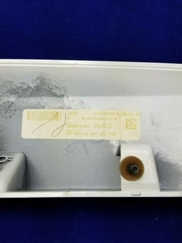 GM OEM License Cover Applique Trim W/ Camera-Light 2007-14 Suburban Tahoe Yukon - Picture 7 of 7