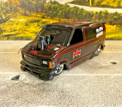Hot Wheels '85 Chevy Astro Van HW '25 Premium Batman Black Loose