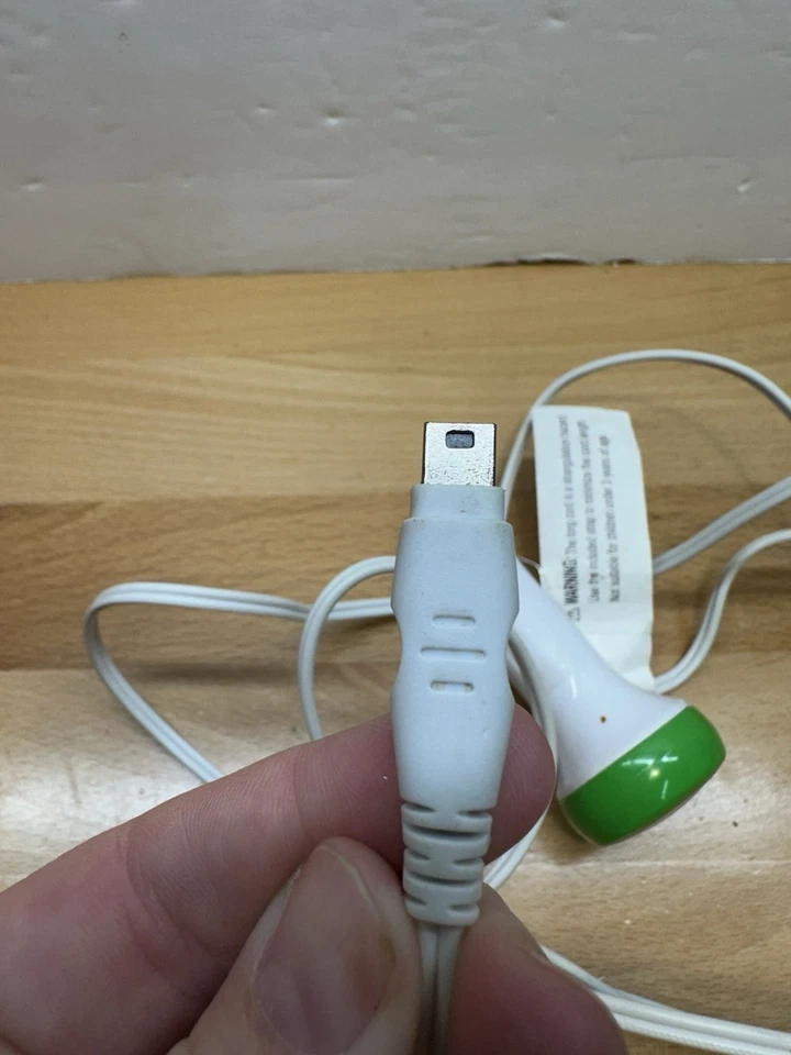 Leap Frog Car Adapter for Leap Reader/Leap Pad Ultra - Image 2 of 4