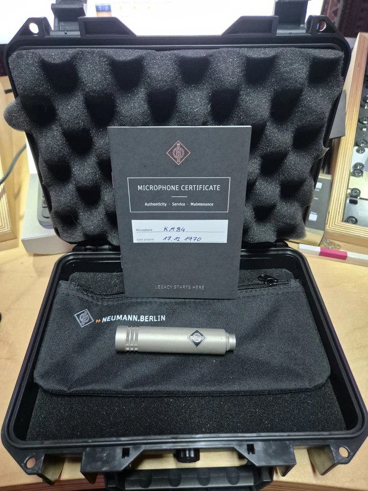 Neumann KM 84 von 1970 Tonaderspeisung Neuer Service - Black Badge Logo - Bild 1 von 4