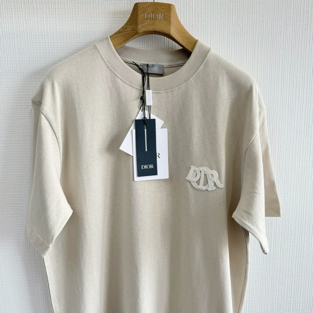 【シンプル】DIOR Charm Tシャツ (リラックス フィット) Dior Charm T-Shirt - Relaxed Fit - Size XS - Men *Free